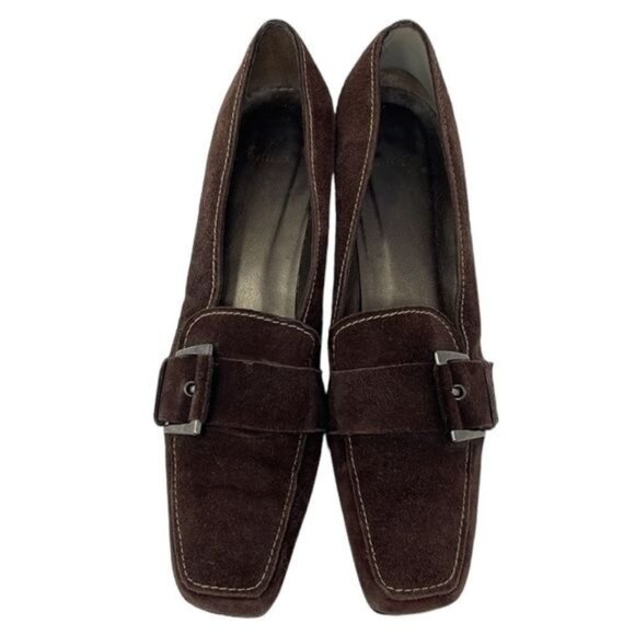 Stuart Weitzman Brown Suede Kitten Heel Pumps, size 8N - Picture 1 of 11